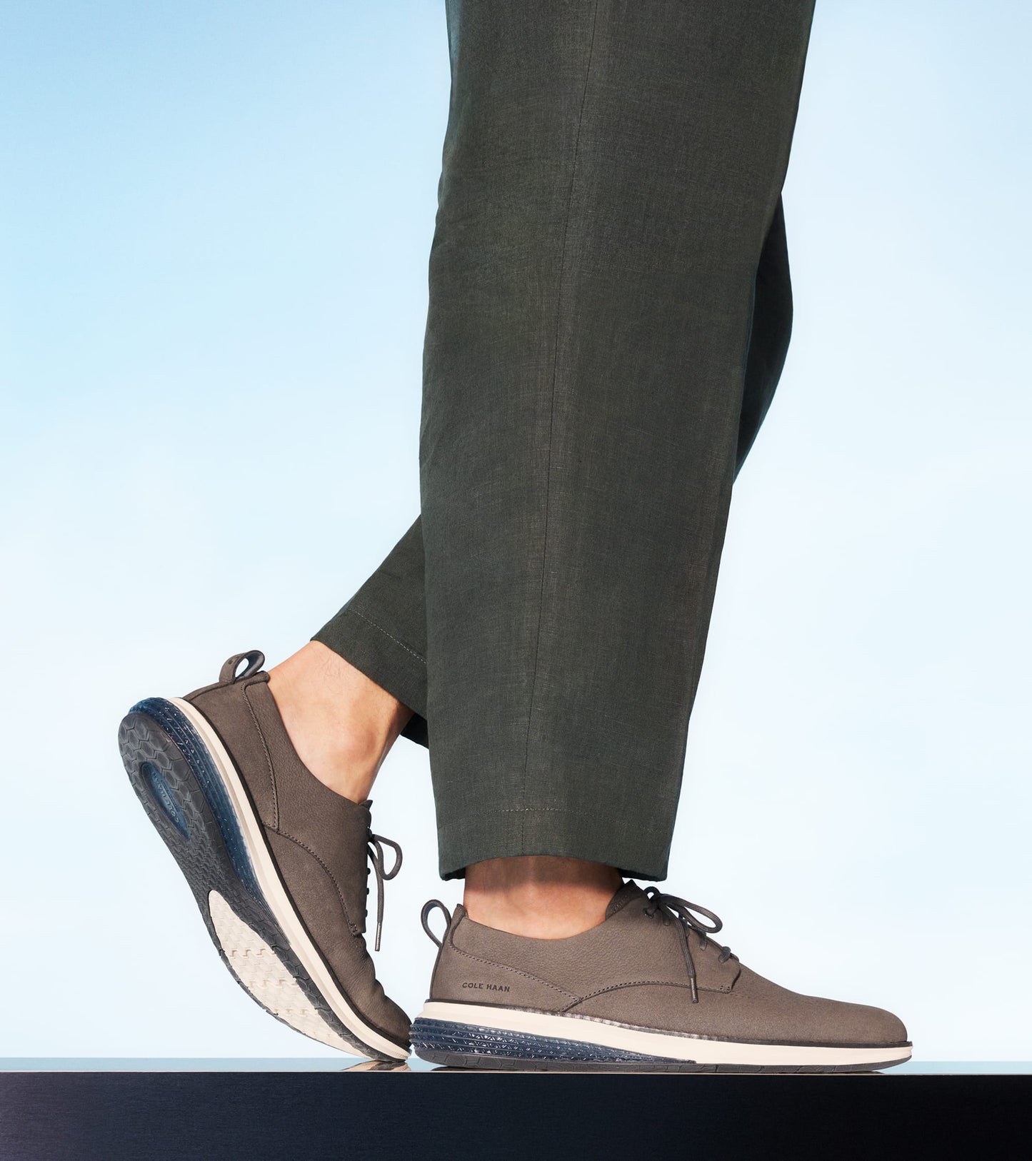 C40559:STORM CLOUD NUBUCK / INDIAN TEAL / IVORY