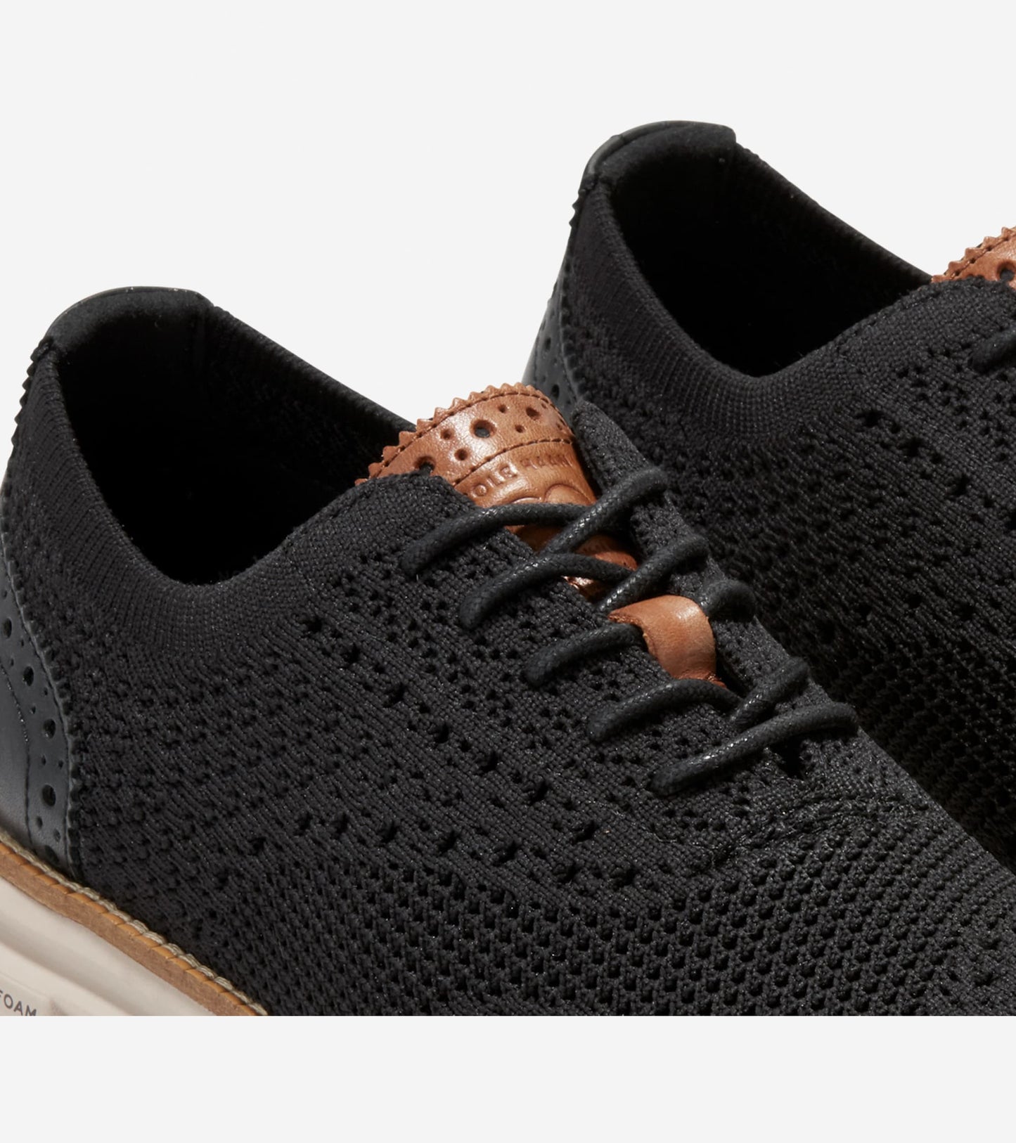 C38968:BLACK / BRITISH TAN / SILVER LINING