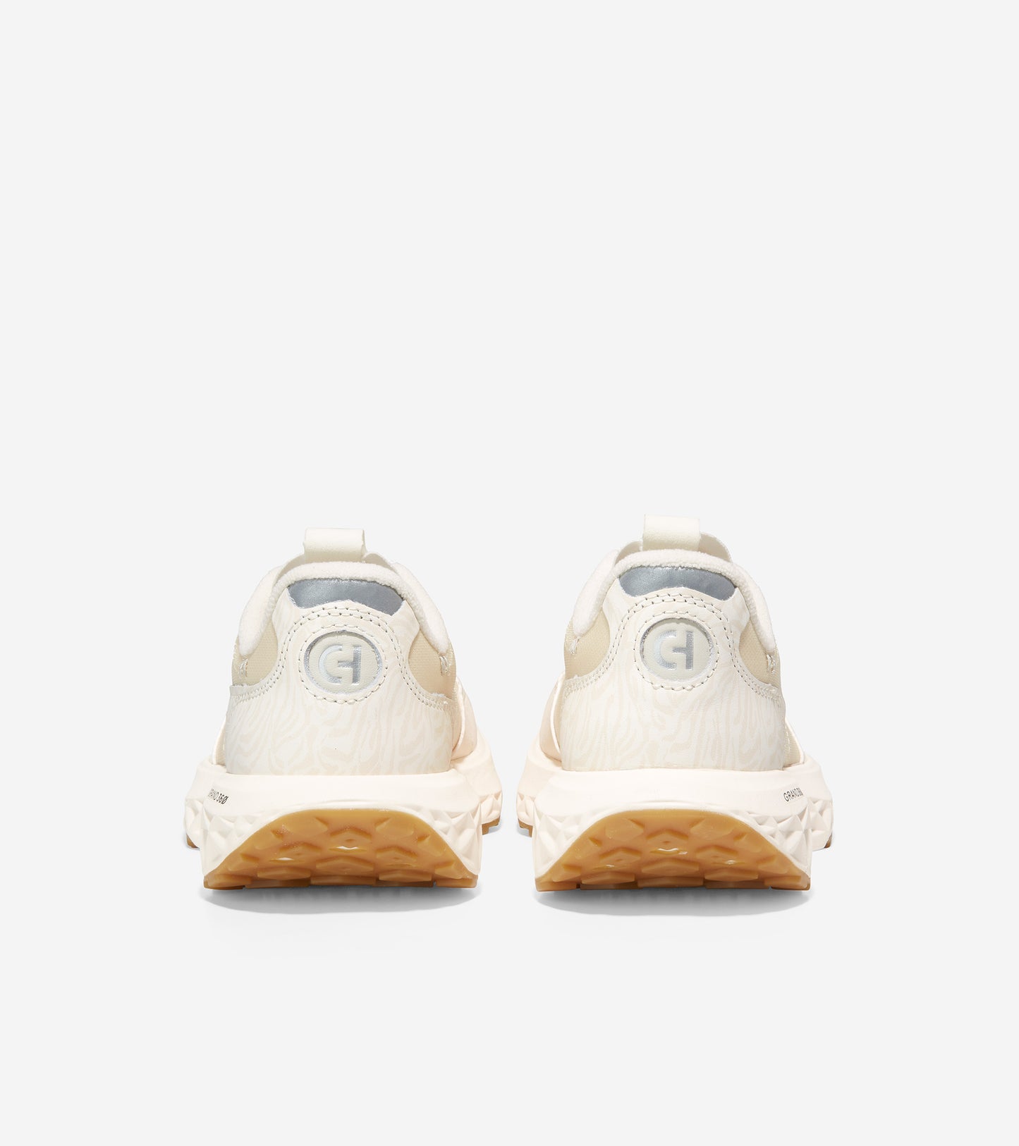 Women's ZERØGRAND Outpace 3 Running Sneakers