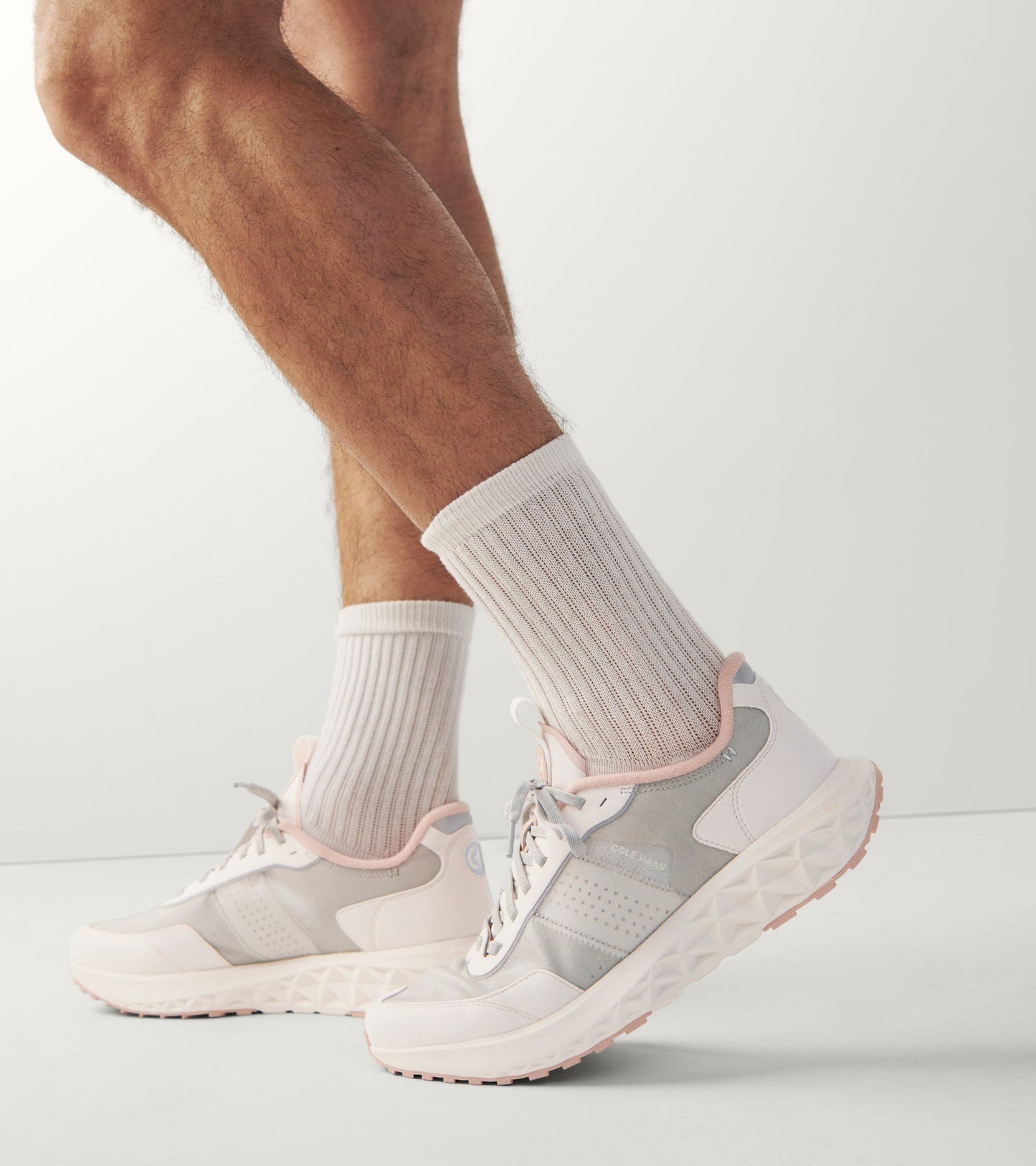 Men's ZERØGRAND Outpace 3 Running Sneakers