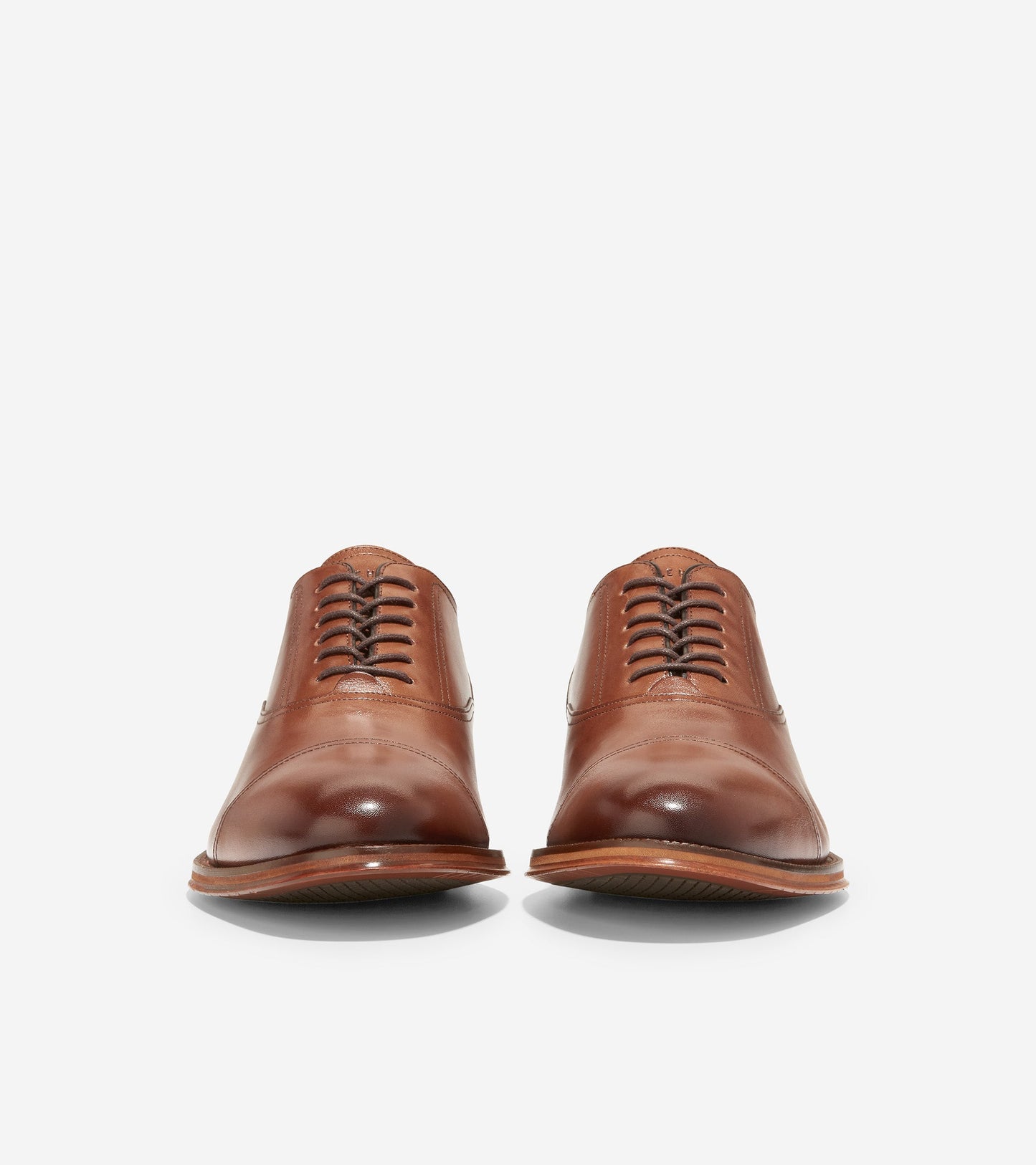 კაცის Modern Classics Cap Toe Oxford